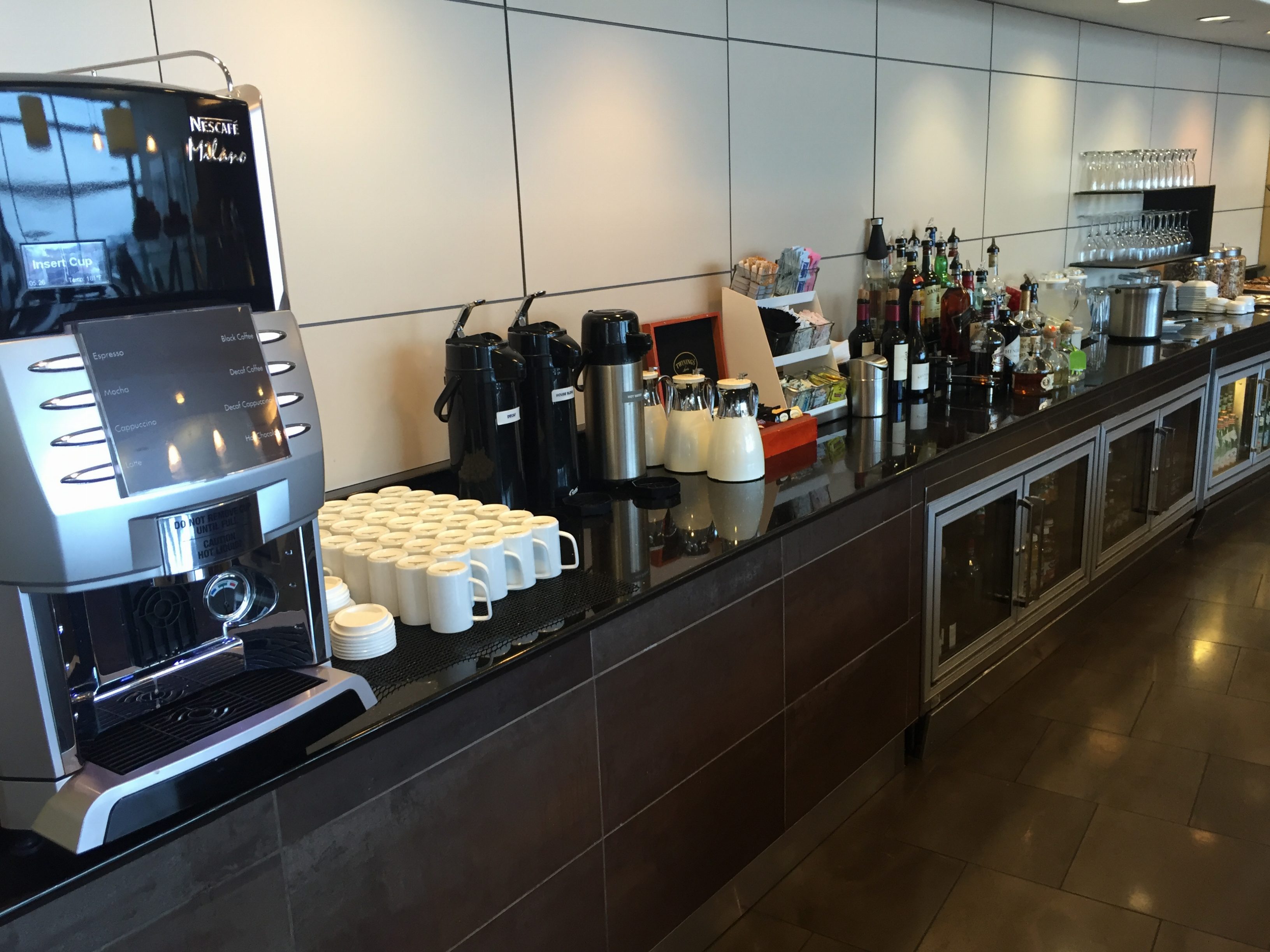 AA Flagship First Lounge - JFK