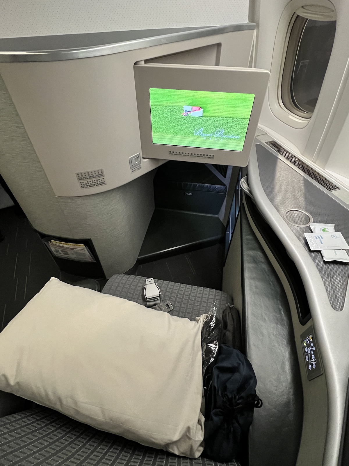 Reverse Herringbone seats on EVA 777