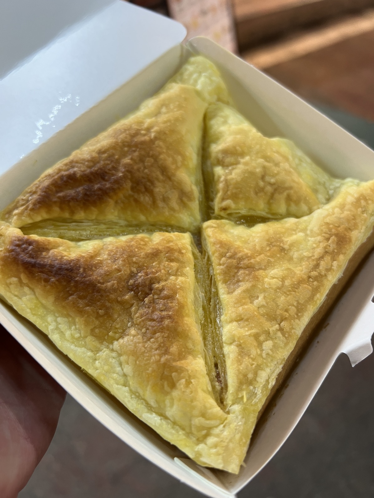 Toast with peanut butter and puff pastry