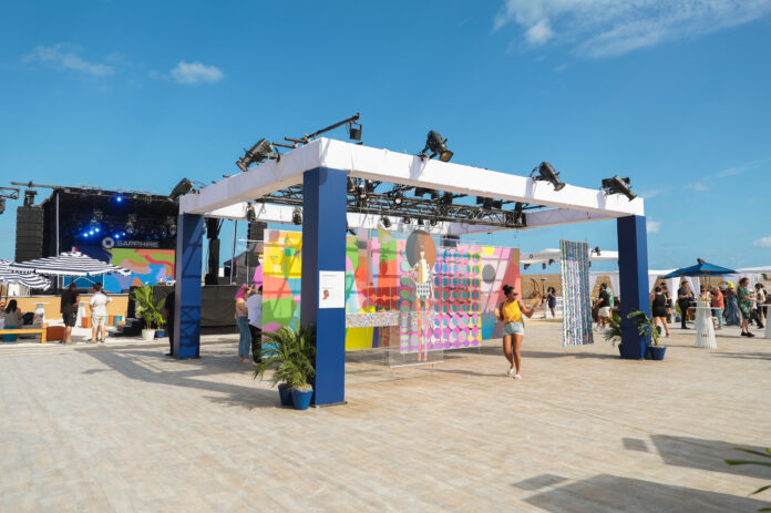 Chase Sapphire Reserve cardmembers enjoy exclusive perks at the Sapphire Reserve Lounge during Miami Art Week 2023.