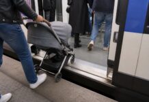 How I Got Pickpocketed With a Stroller on the Paris RER pickpocket Paris metro RER