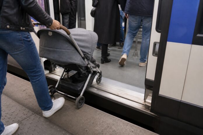 pickpocket Paris metro RER